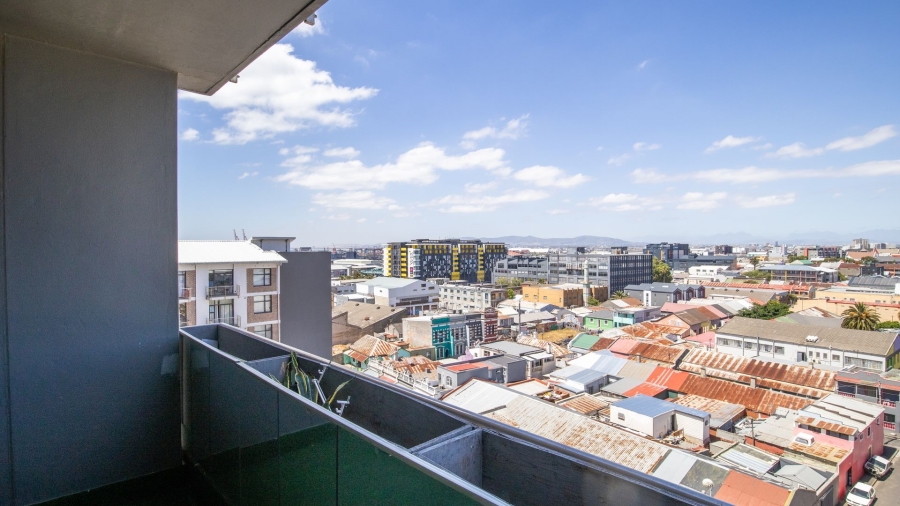 To Let 2 Bedroom Property for Rent in Woodstock Western Cape